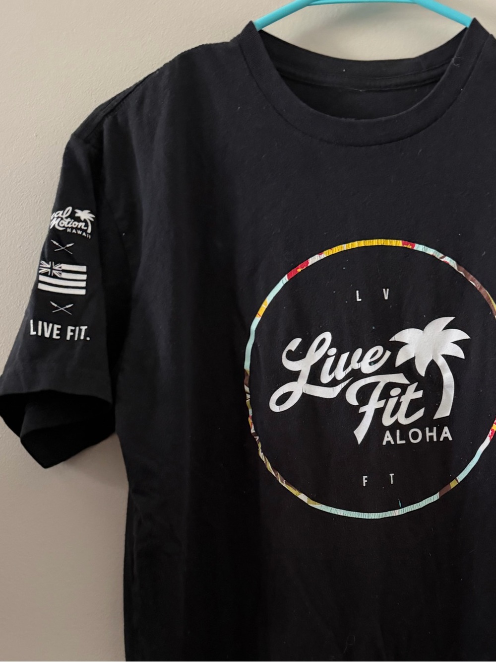 RARE🦄 Live Fit Apparel x Local Motion Hawaii collab graphic t-shirt ~medium